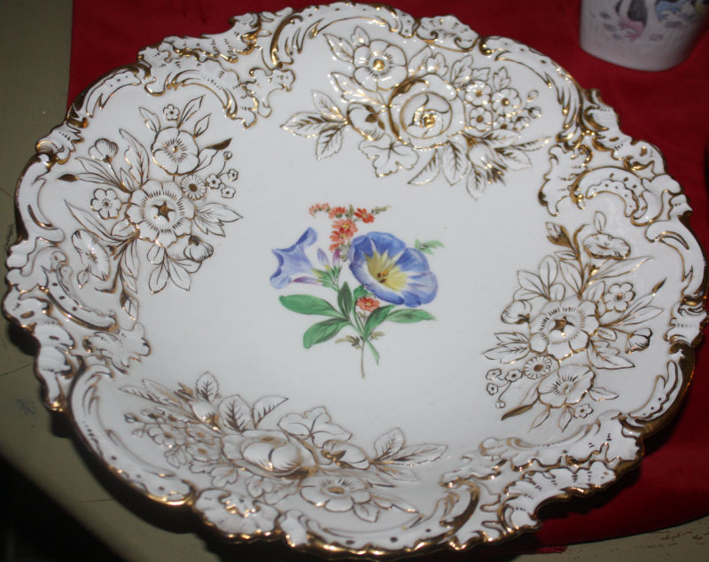 A big beautiful 20th century white and golden ornate Meissen relief plate