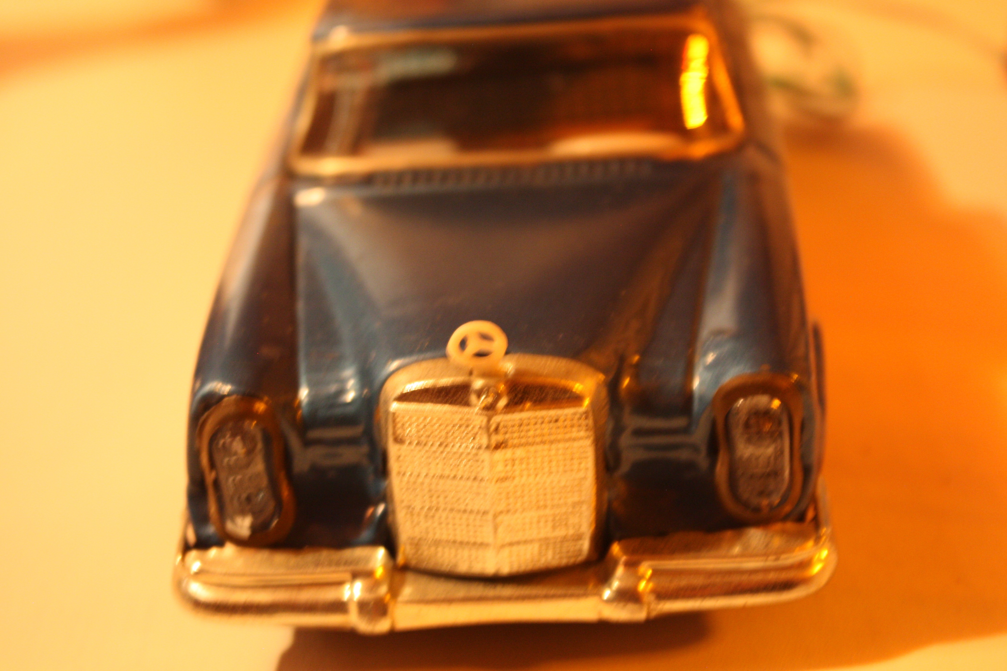 Remote controlled Mercedes, 1960s, tin, manufacturer unknown, like Alps, Ko Yoshyja, Made in Japan, working, used condition Length: 20,5 cm