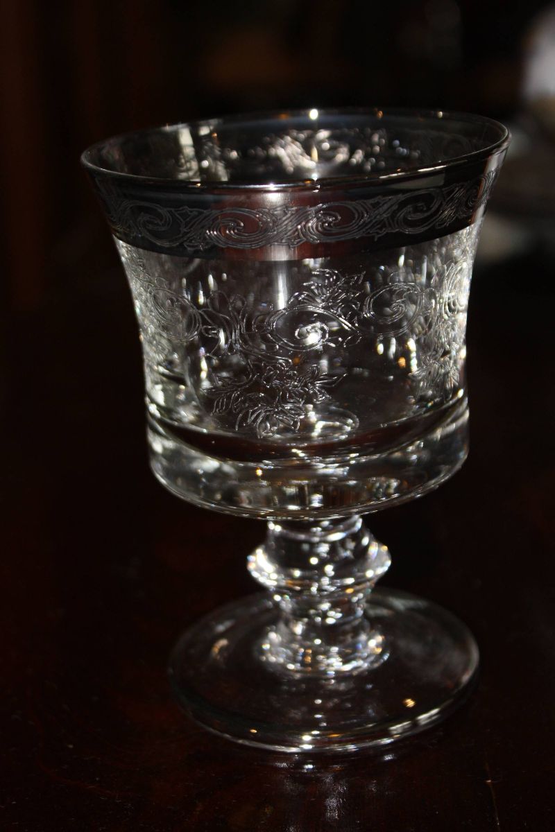 20th century Italian Medici glasses with platinum edges 