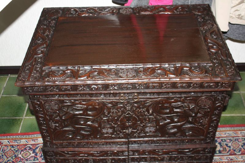 Small antique wooden 2 doors chinese chest with carved dragons