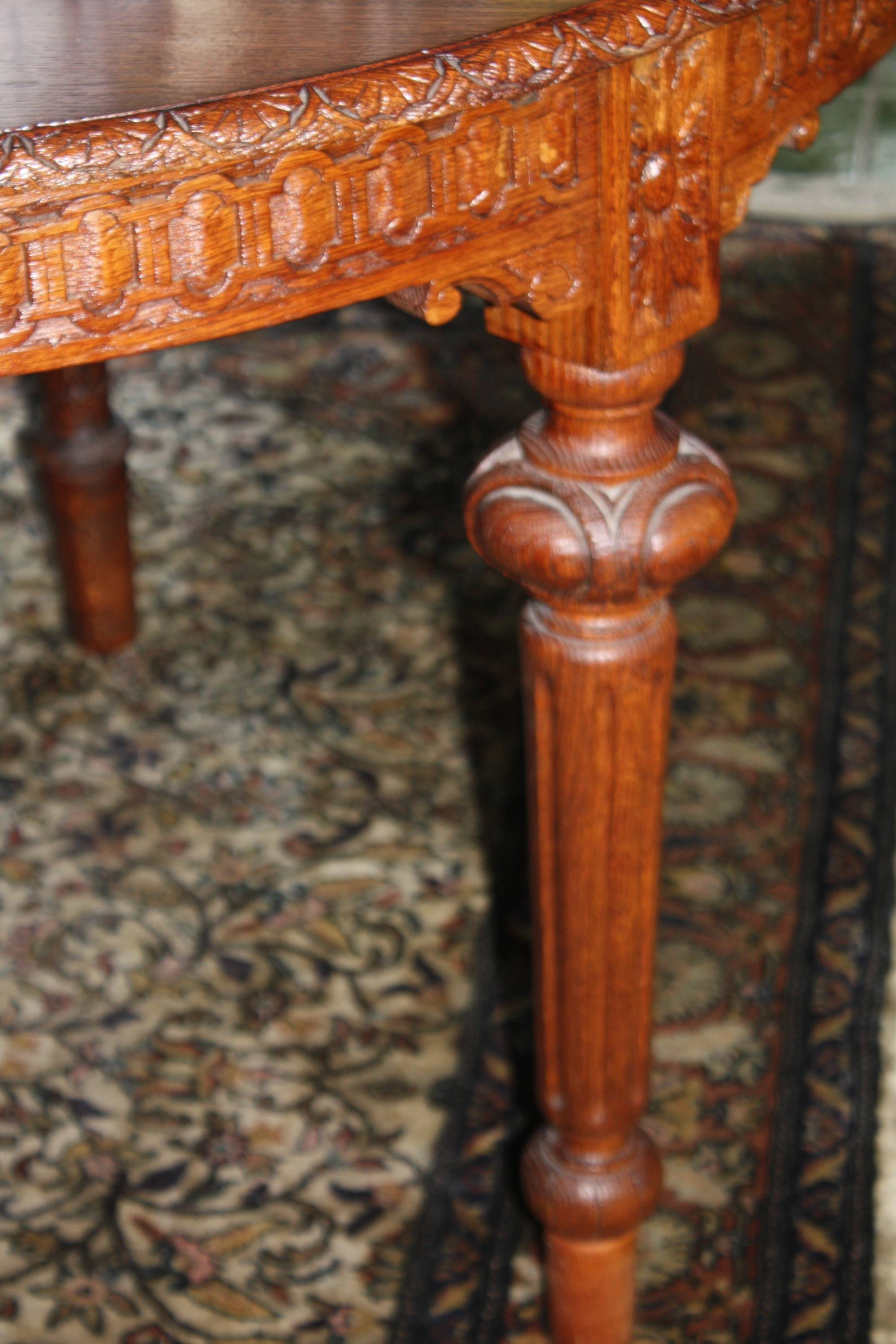 1890 antique Louis XVI. style oak wood extendable dining center table