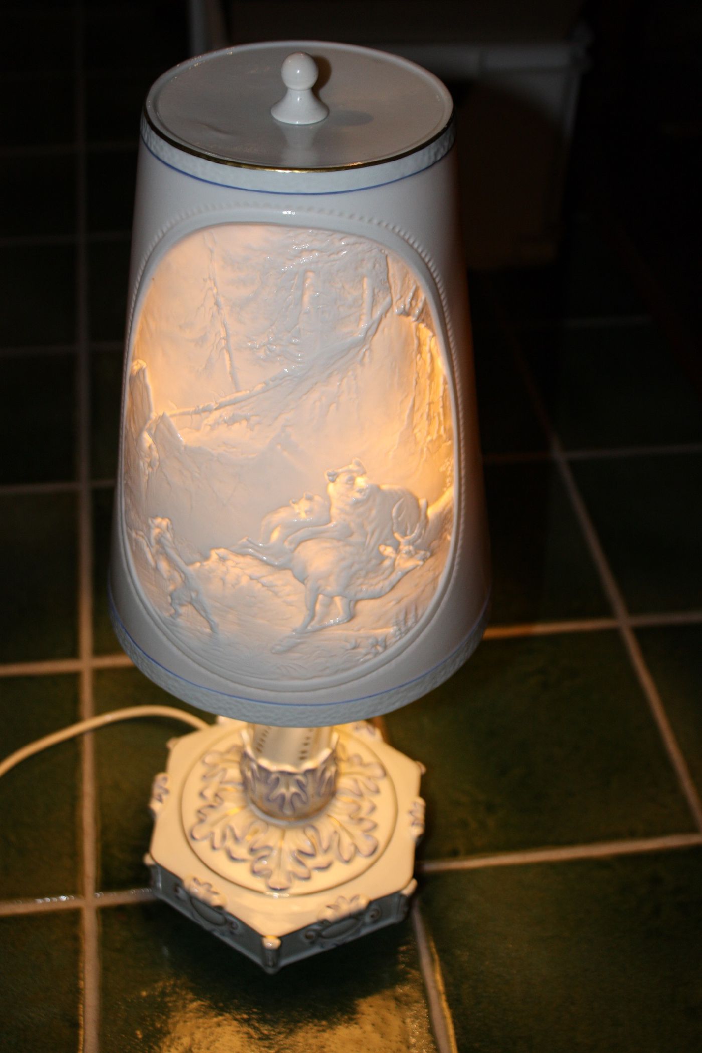 A 1950's East German all porcelain table lamp, bedroom lamp, lamp shade with lithophane