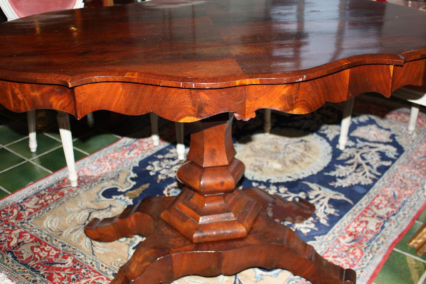 Antique 19th century Mahogany veneer center table