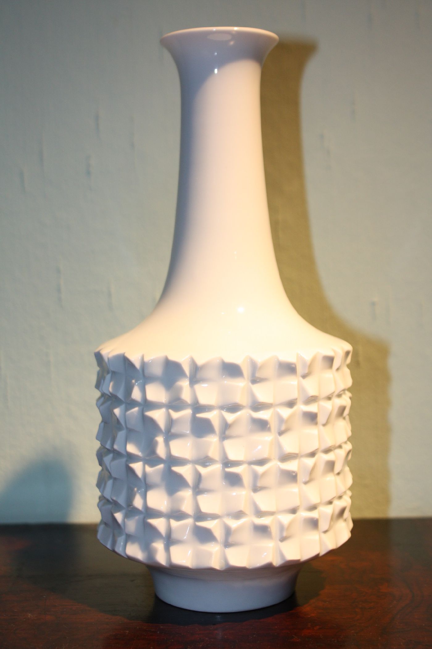 A decorative vintage 1960's all white and glazed design porcelain vase by Meissen