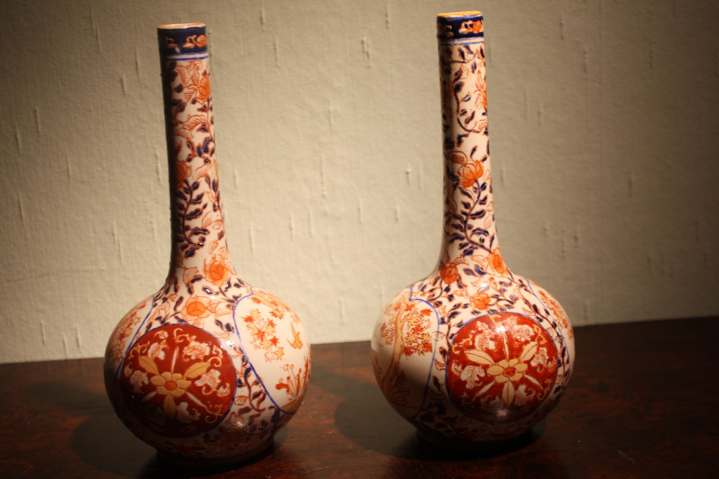 A pair of 2 fine Asian Japanese antique 19th century Imari brocade painted vases
