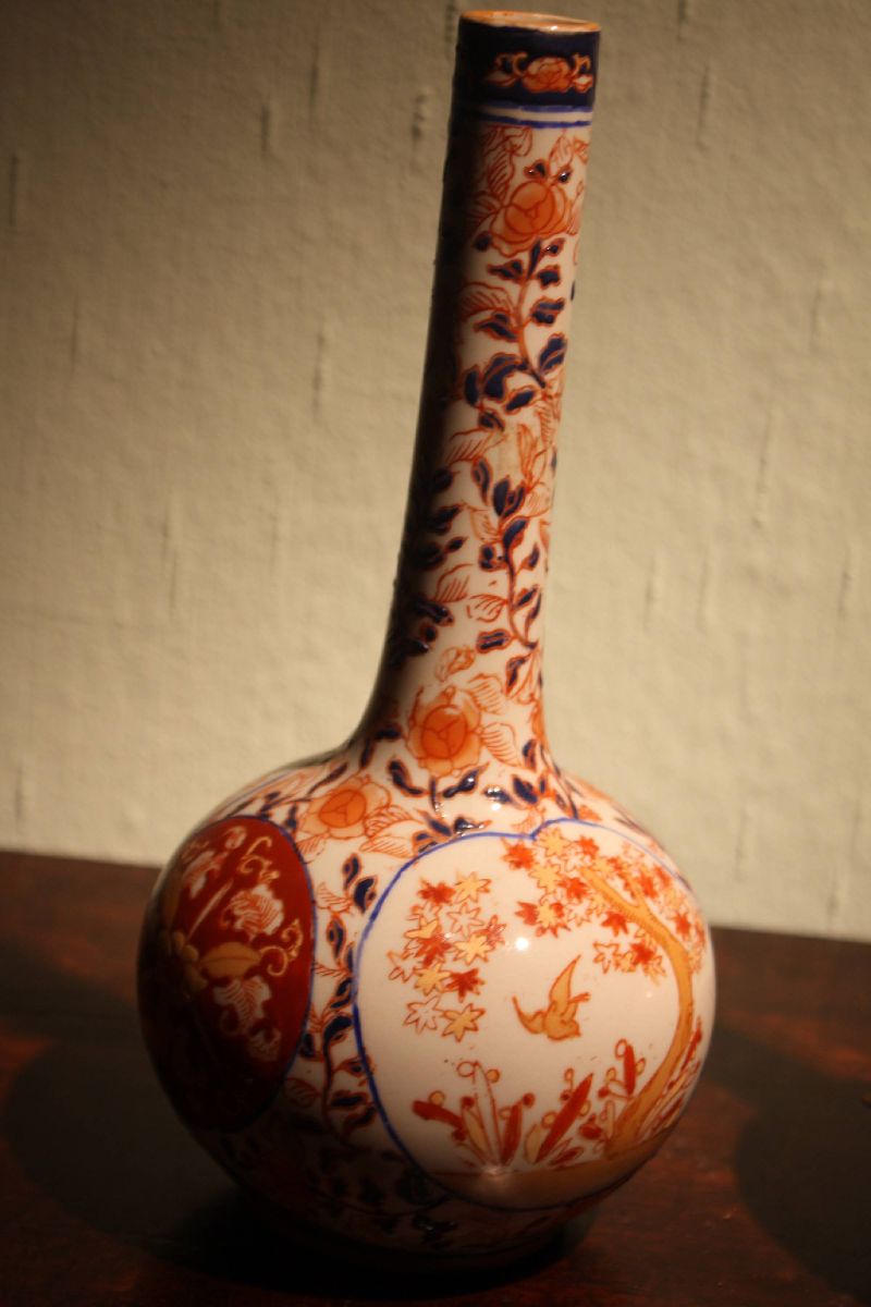 A pair of fine Asian Japanese antique 19th century Imari brocade painted vases